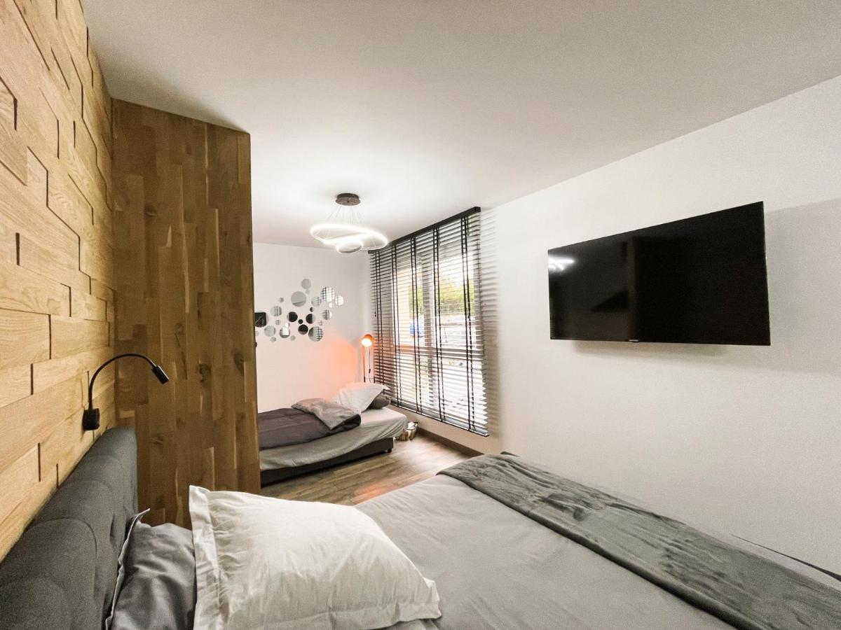 Easy Location - Parking - Free Wifi - Tourism And Business Apartment Freyming-Merlebach Exterior photo