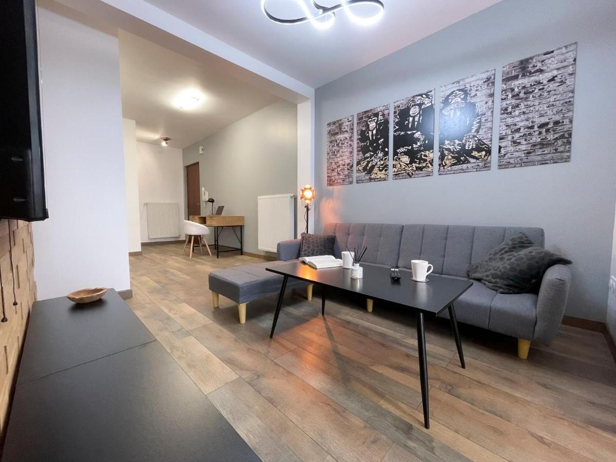 Easy Location - Parking - Free Wifi - Tourism And Business Apartment Freyming-Merlebach Exterior photo
